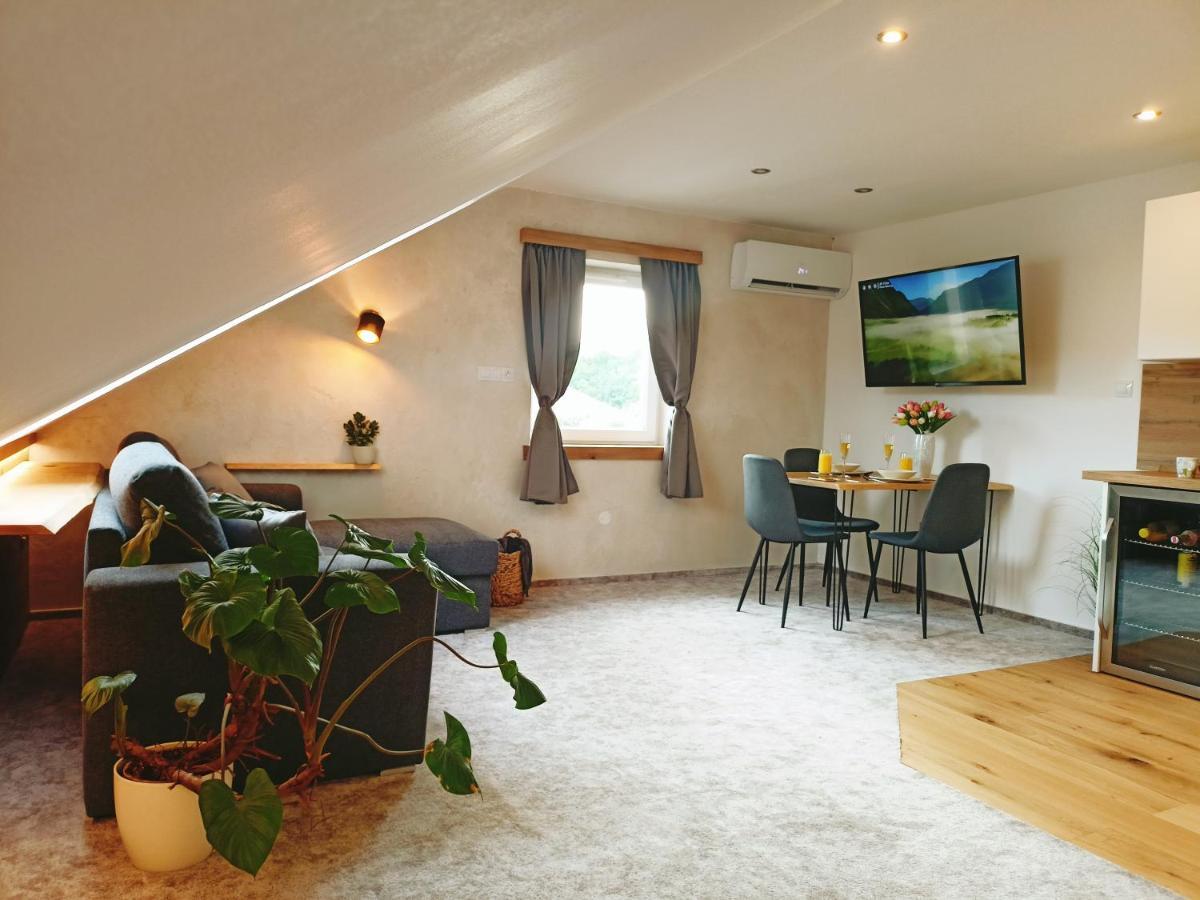 Apartman U Ovecku - Nová Paka Exterior foto